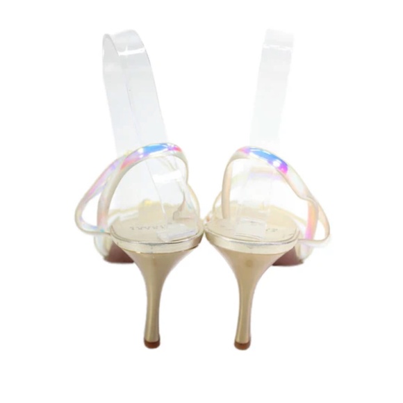 Stuart Weitzman - Picture 2 of 6